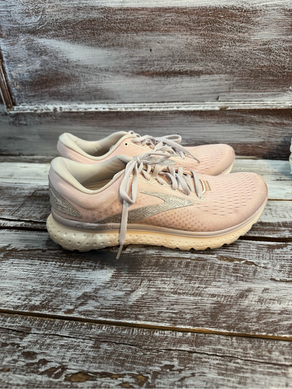 Brooks Women's Pale Pink Running Shoes